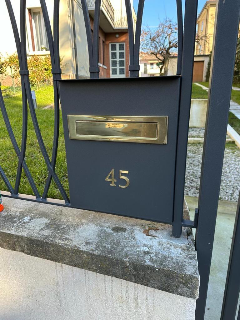 Liberty Dream, Fascino A Vicenza Villa ภายนอก รูปภาพ